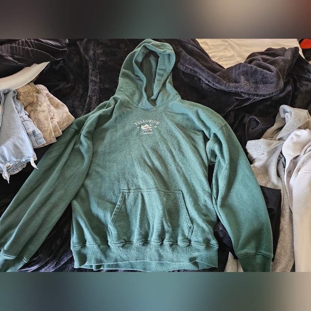 Hollister Hoodie - Large